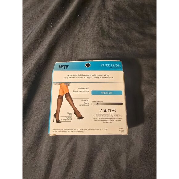 Leggs Knee Highs NIP New 3 pairs day Sheer Jet Black One Size - Picture 2 of 2